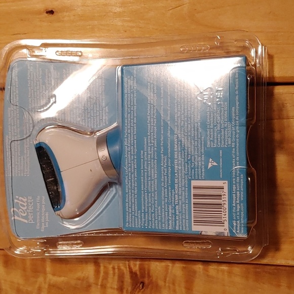 🌸Host Pick🌸New Amope Pedi Perfect Electronic Foot File - Picture 2 of 6